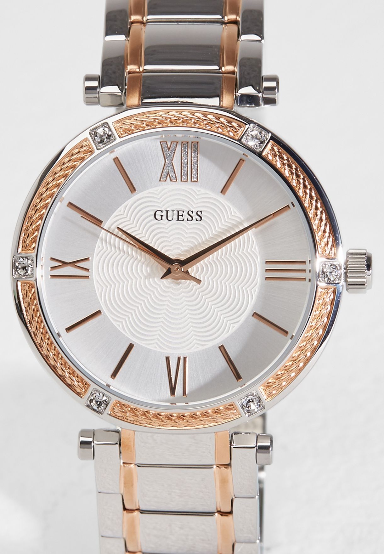 Genskie_chasy_Guess (100)