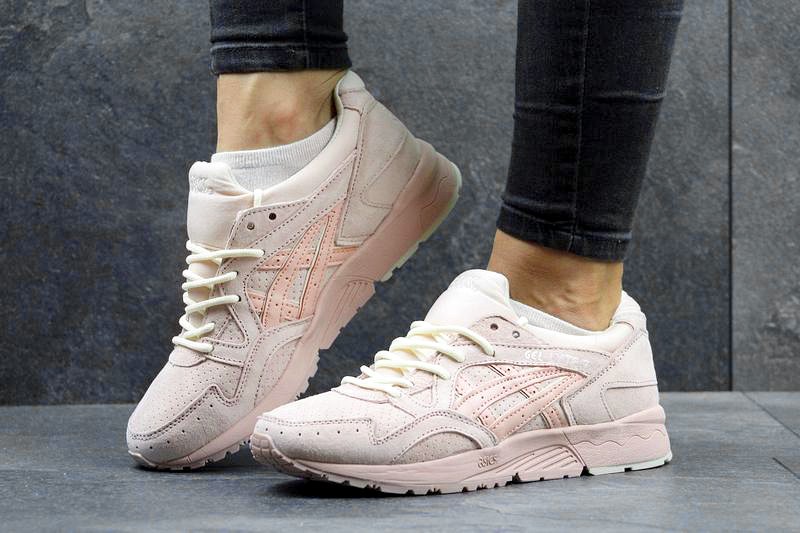 krossovki-asics-27