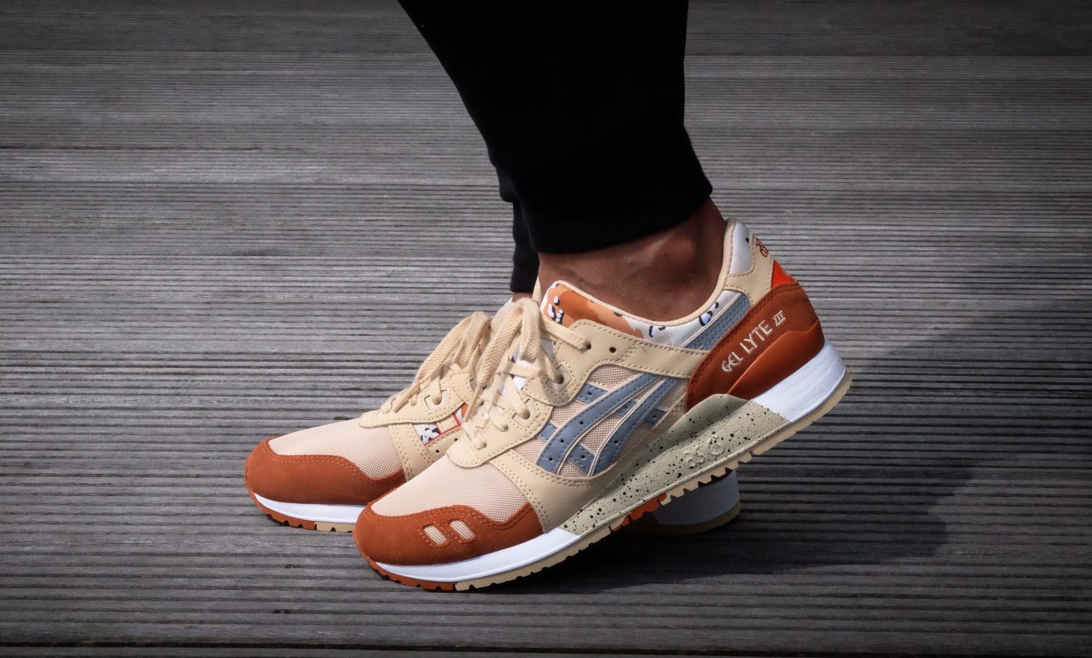 Krossovki-asics-35