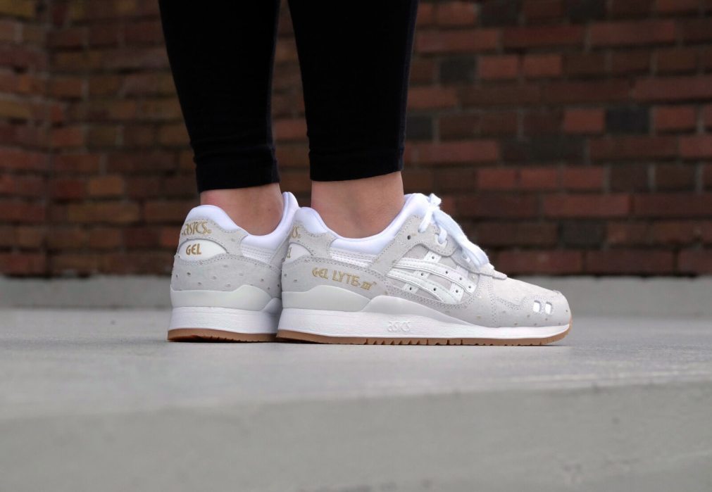 Krossovki-asics-40